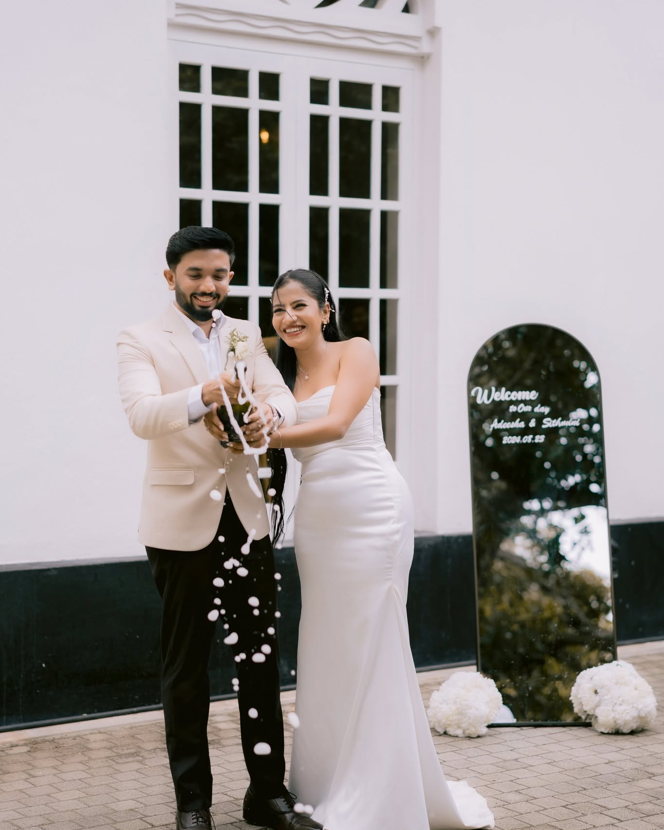 Couple wedding photography by Shavindu De Silva