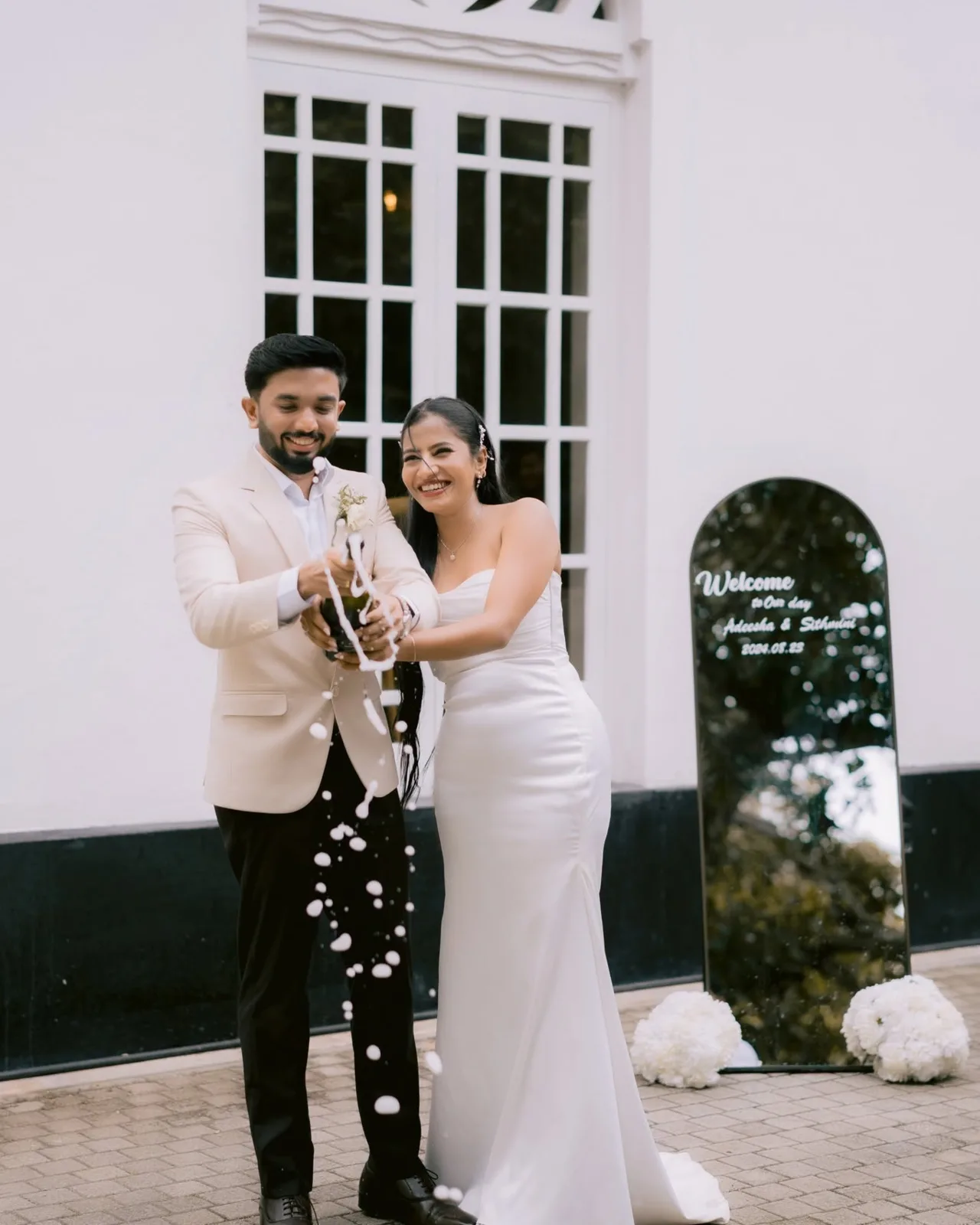 Couple wedding photography by Shavindu De Silva